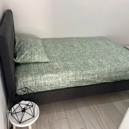 Elegant & Spacious 2Br 2Ba Unit With Private Patio-3